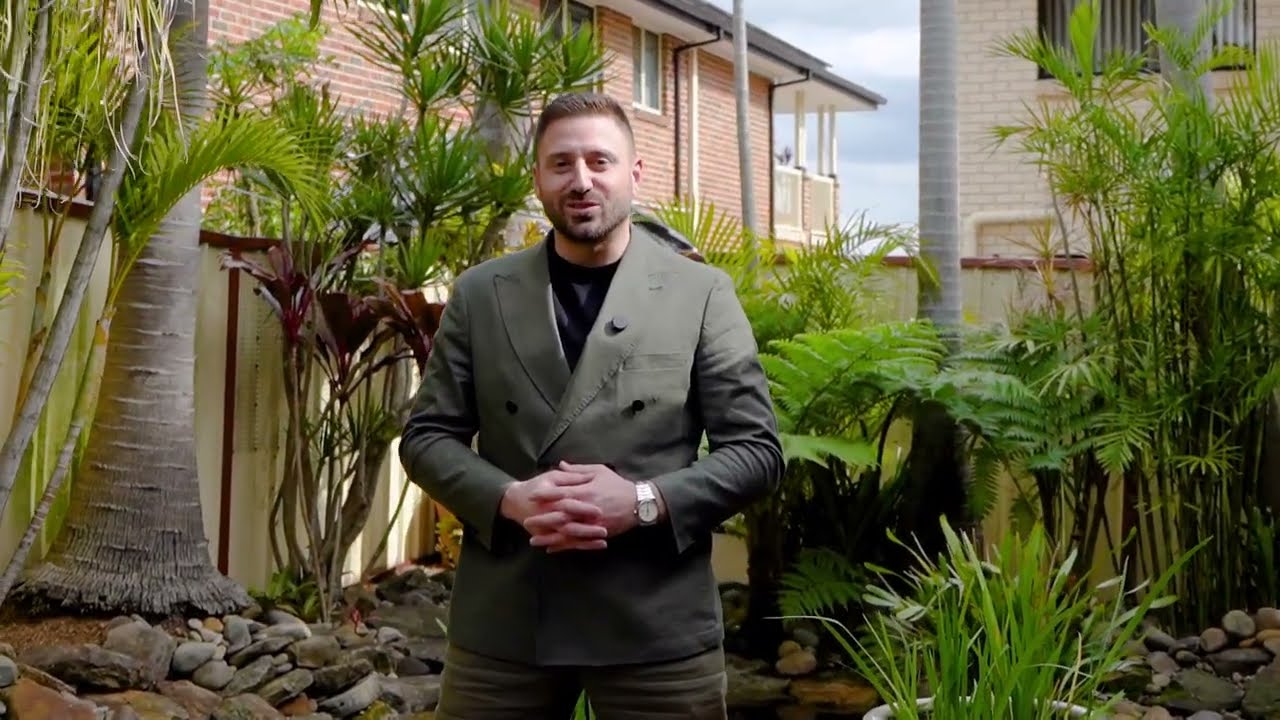 Property Tour at 4 Lemongum Place, Quakers Hill with Andre Wazen