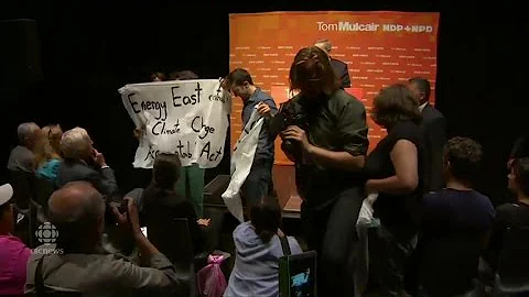 Protest at Tom Mulcair book launch