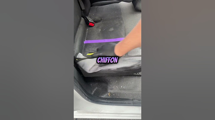 Astuce nettoyage sieges 🤯 #cleaning #astuce #magasinaction #voiture #lavagevoiture #car #carwash
