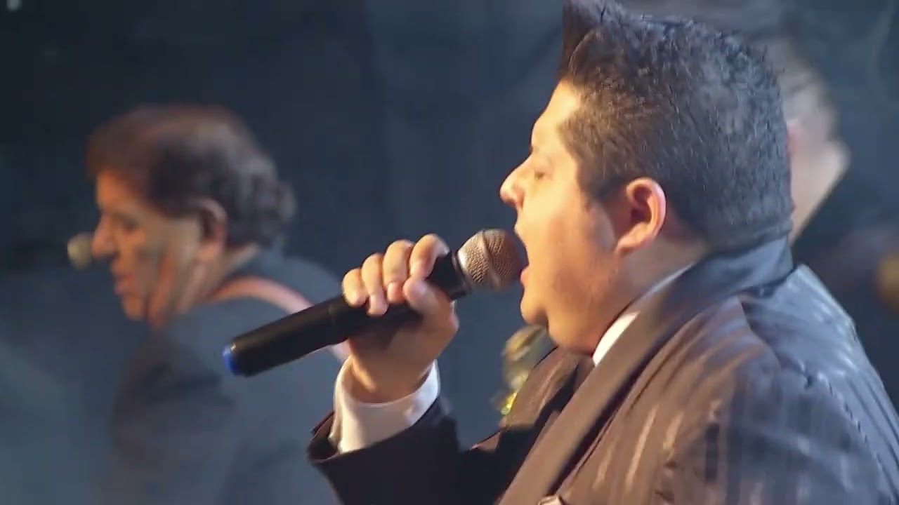 Los Yonic's - "Rosas Blancas" (En Vivo)