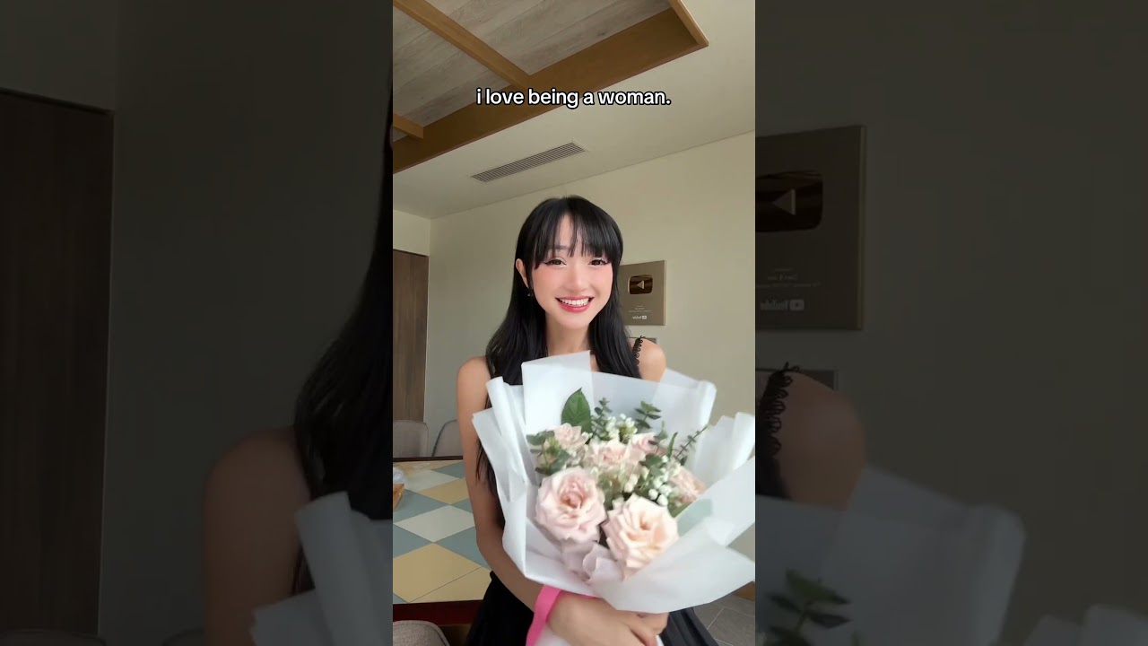 he brings me flowers twice a week 🥰🥹 