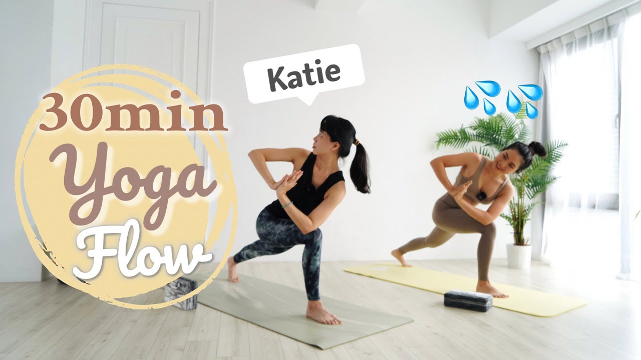 30分鐘適合早晨的流動瑜珈 |全身肌力、開髖放鬆、核心挑戰 30 min morning yoga flow feat.@flowwithkatie