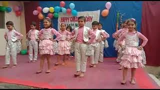 Chota bacha jaan ke na koi aankh dikhana re l Dance performance by kids l