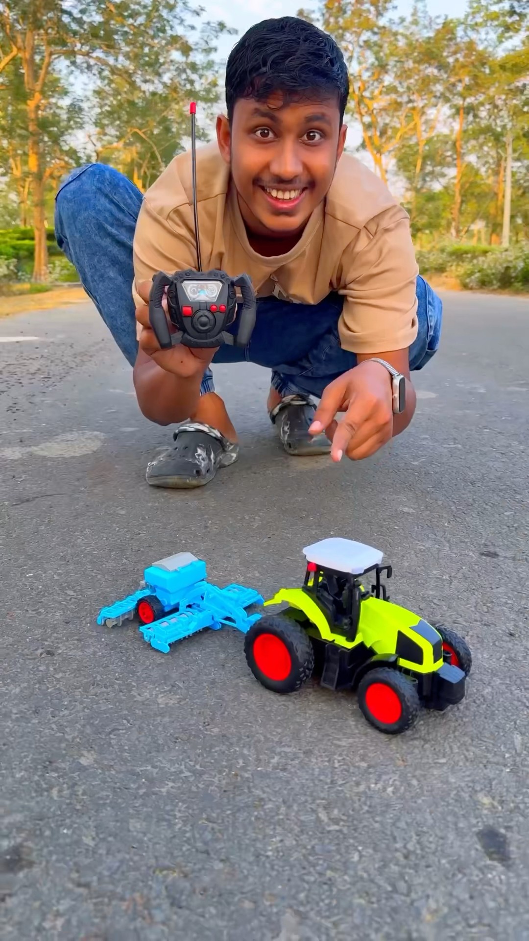 Yah Mera Chota sa RC Tractor