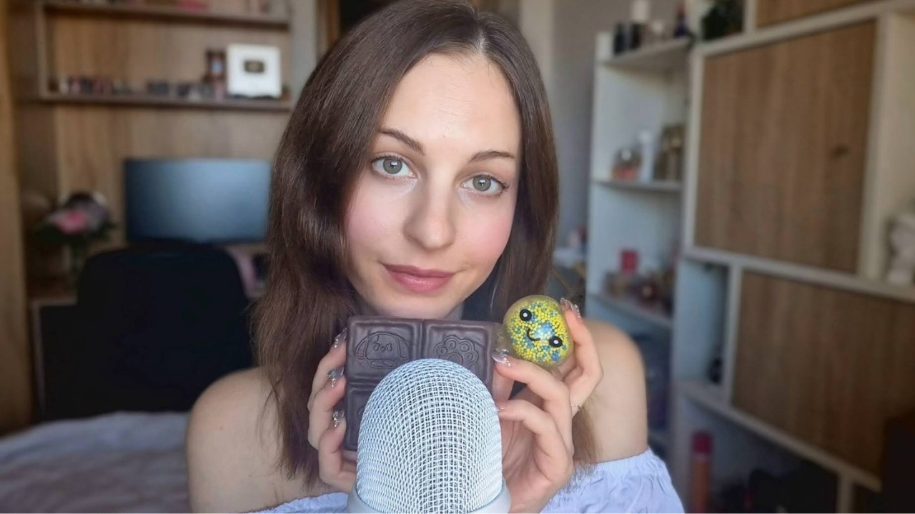 50 Mins Of ASMR for relaxation 🌻 (gentle whispering with various ASMR trigger items ^^)