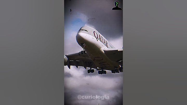 NEVER DO THIS ON A PLANE... #planesandmusic #curiosities #plane