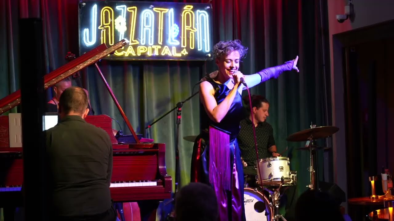 Ver Violeta Sarmiento. STOP! PRESENTACIÓN EN VIVO EN JAZZATLÁN, CDMX. no YouTube Ver Violeta Sarmiento. STOP! PRESENTACIÓN EN VIVO EN JAZZATLÁN, CDMX. no YouTube
