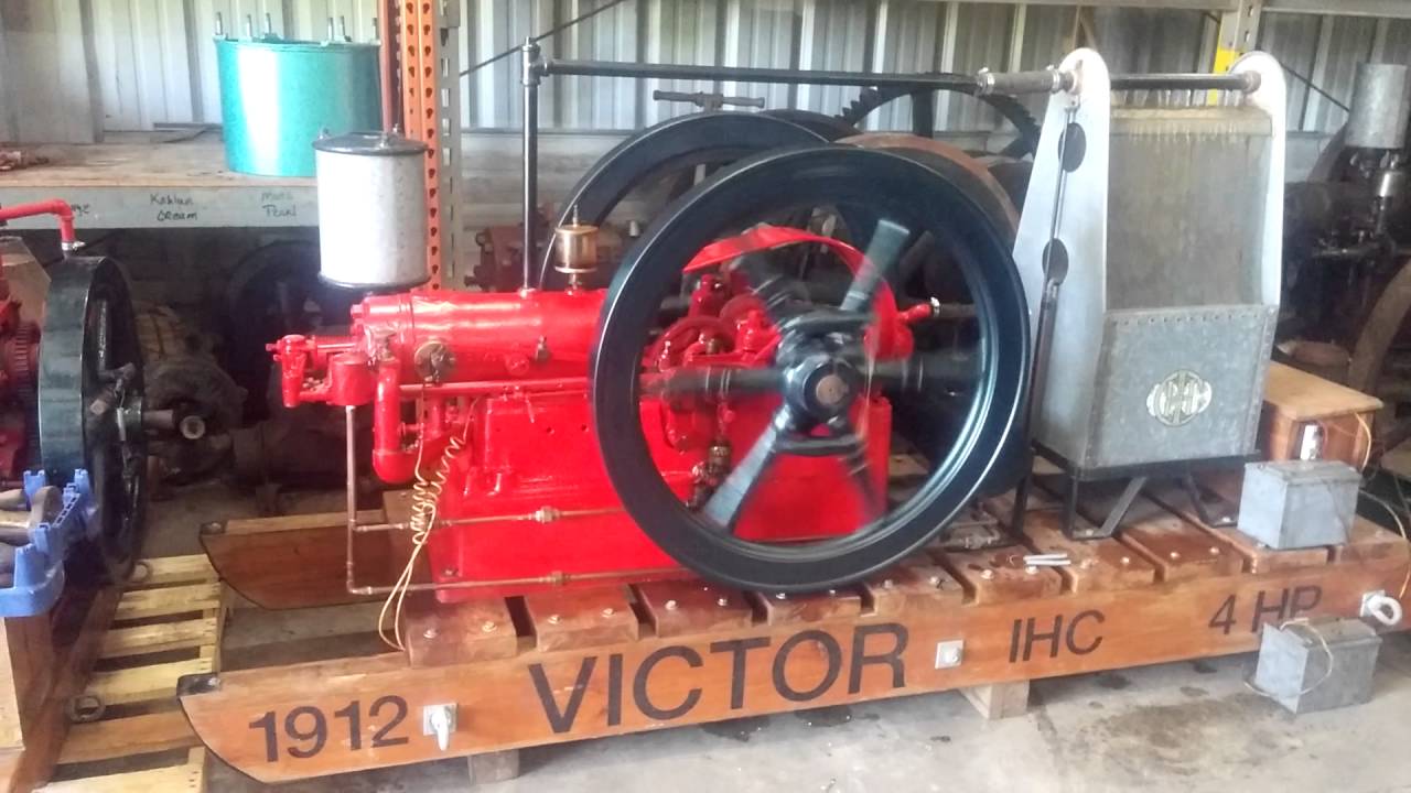 4 hp IHC Victor hit miss engine screen cooled - YouTube