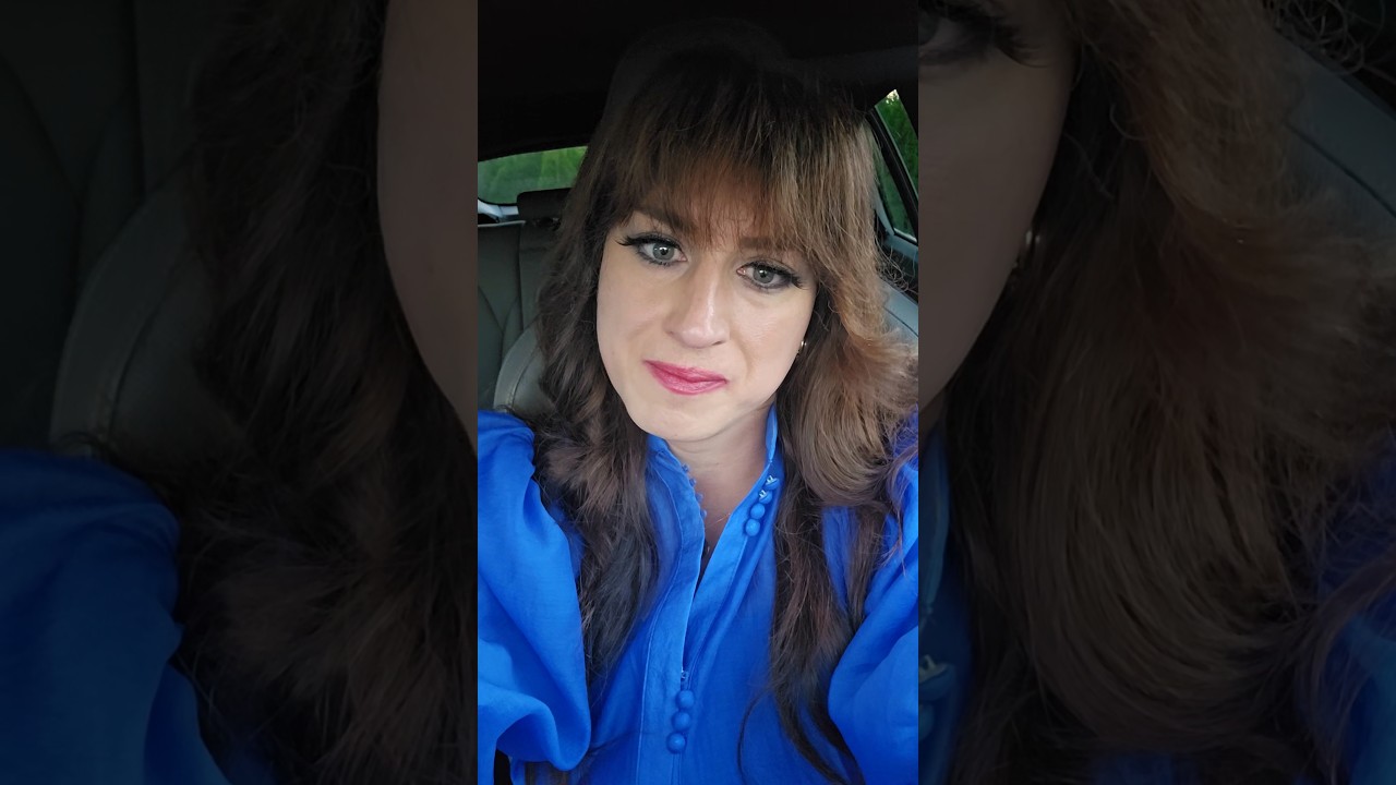 What does it mean to be a crossdresser?