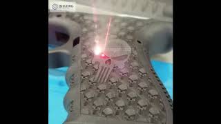 China Best Fiber Laser Engraving Marking Engraver Machine For Guns Stippling Metal Polymer Plastic