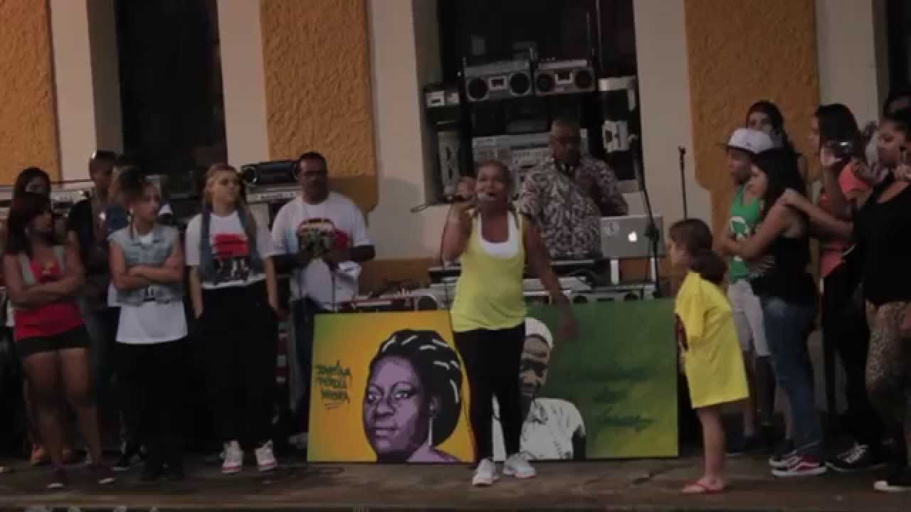 graffiti drawings CIRCUITO DE ARTE URBANA - 3 EDIÇÃO - ESPECIAL MULHERES - HOMENAGEM A CLEMENTINA DE JESUS