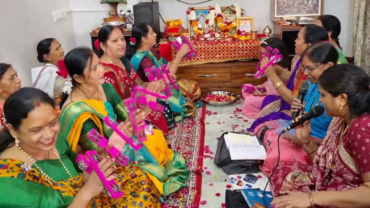 🌷લખેલું છે 🌷આટલું સરસ ભજન…હું આવ્યો તારે દ્વારે 