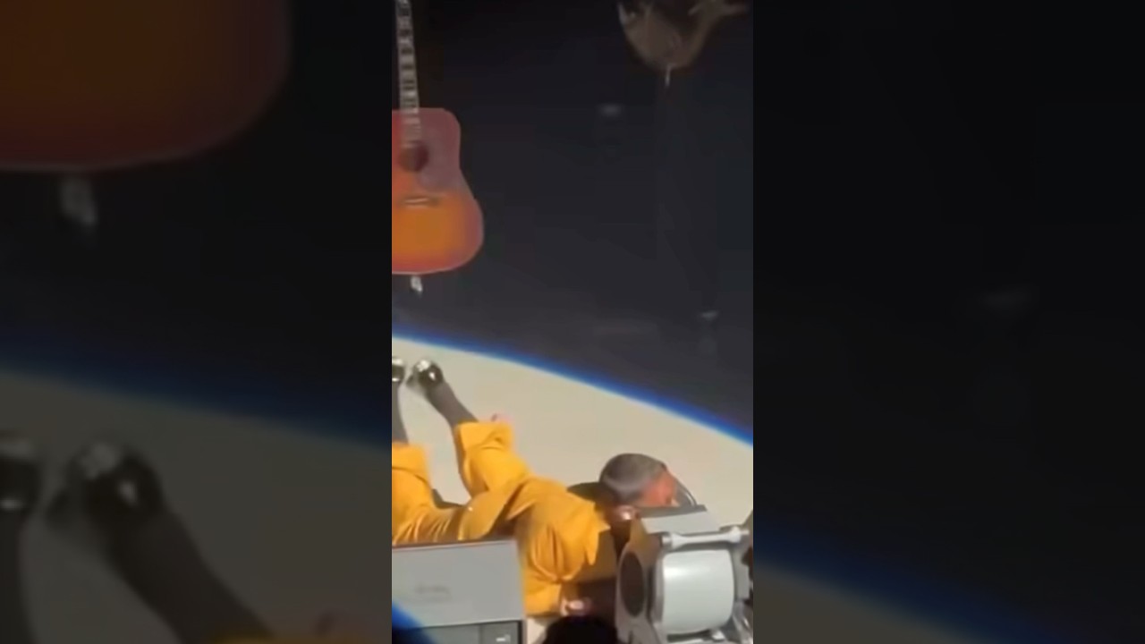 Watch Lloyd Took ‘Lay It Down’ WAY Too Serious On Stage 😂💀 on YouTube Watch Lloyd Took ‘Lay It Down’ WAY Too Serious On Stage 😂💀 on YouTube