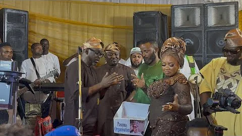 see how Alabi Pasuma praises Wunmi Toriola on stage at Shigogo 40th birthday party 