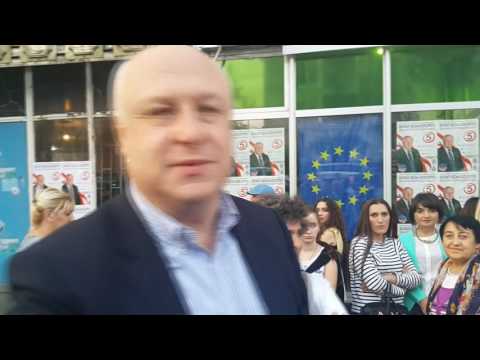გიგი წერეთელის შტაბში ე.წ \"არასამთავრობოებს\"\"ბიჯებს\"და ფულს ურიგებდნენ
