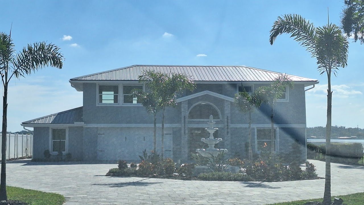 Se Vende Casa 🏡 Espectacular de 5 Dormitorios 4.5 Baños con Piscina Privada en Lakeland, Florida 