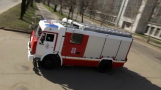 Русский пожарный автомобиль с насосом Rosenbauer
