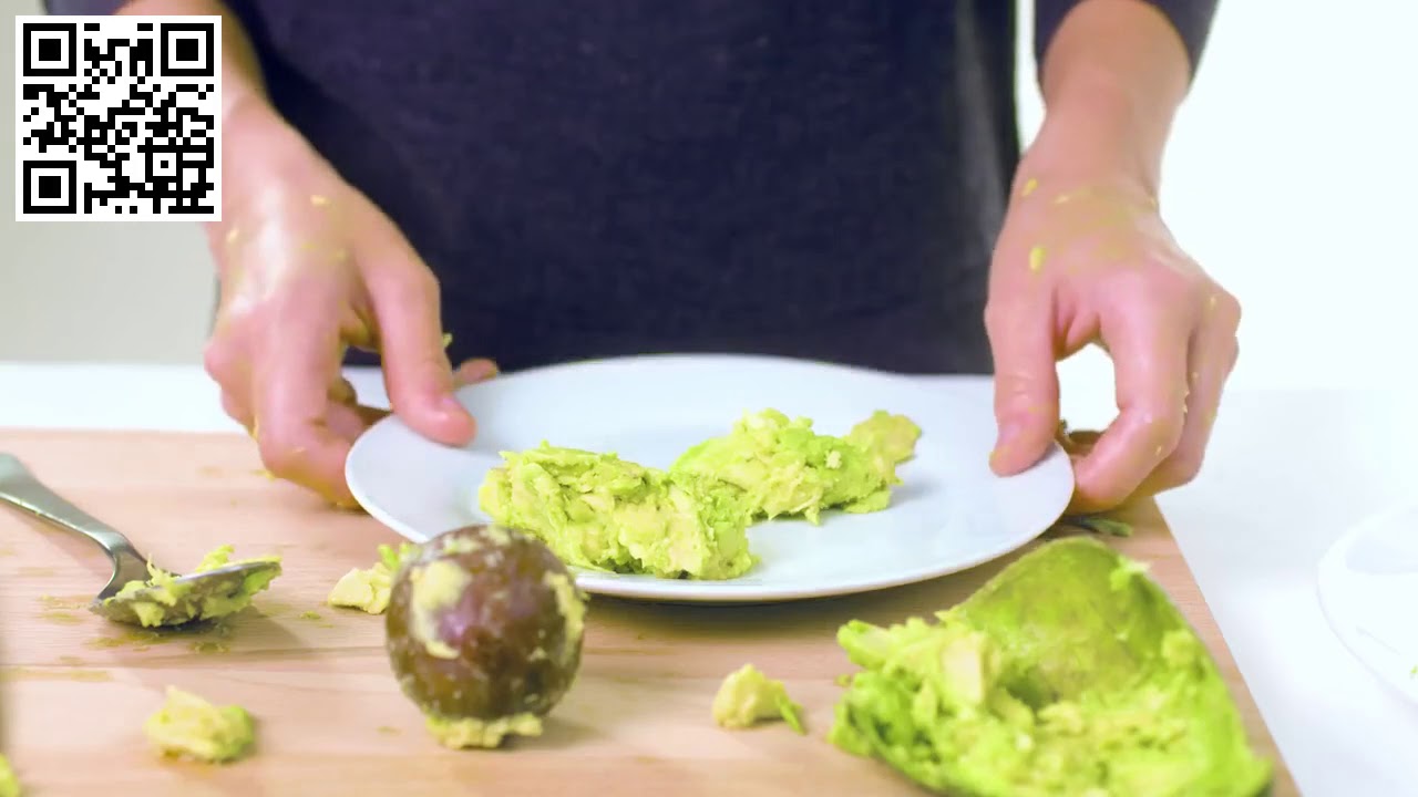 Joseph Joseph GoAvocado™ 3-in-1 Avocado Tool 20112 on Vimeo