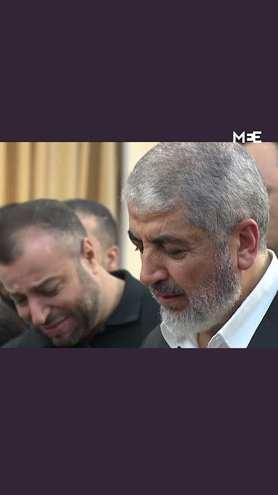 Download lagu The body of Hamas chief Ismail Haniyeh arrives in Qatar ahead of his funeral.