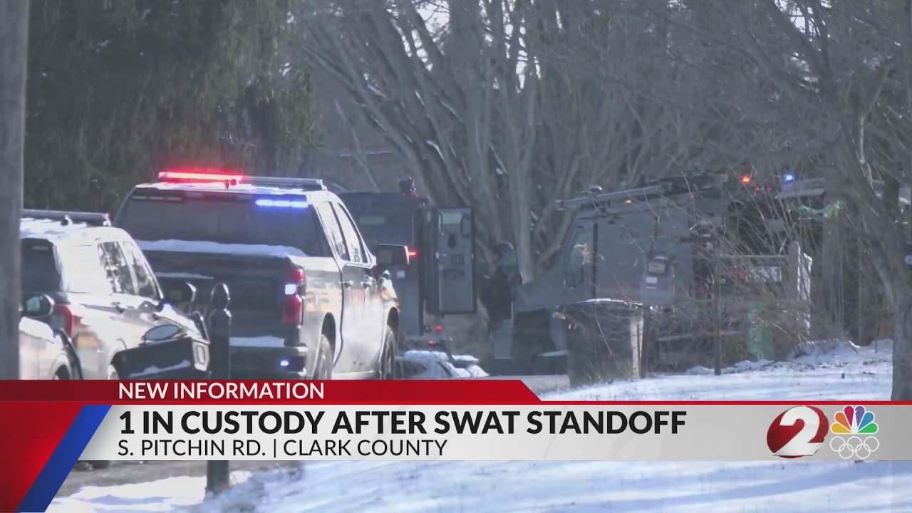1 in custody after SWAT standoff in Clark County - YouTube