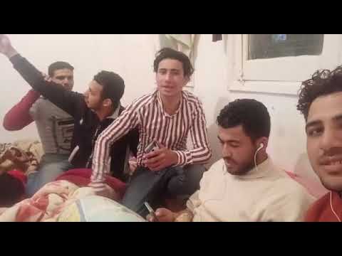 رجعت لي في يوم بتبكي وبتحكي في اللي فات حوده التوت