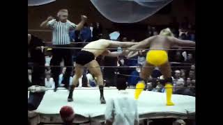 Hulk Hogan vs. Tito Santana (3/7/1980 - McKeesport, PA)