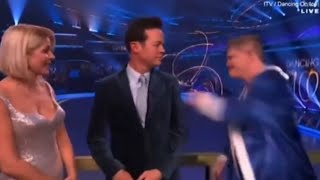 Ricky Hatton "Punches" Stephen Mulhern Live on Dancing on Ice