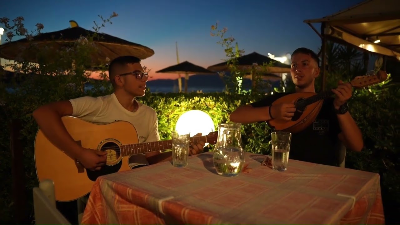Πέμπτη στο Oasis Taverna & Beach Bar, Αλυκανάς &mdash; βίντεο