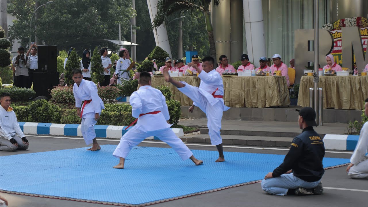 Penampilan HMKG 2024 di BMKG Pusat oleh STMKG Karate Club