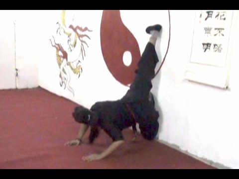   الطريقة الصحيحة لتعليم ركلة الكعب الدائرية