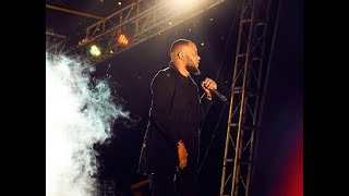 Izzo Bizness Live Performance