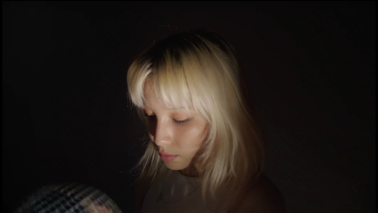Watch Plano - Estrellas (Visualizer) on YouTube Watch Plano - Estrellas (Visualizer) on YouTube