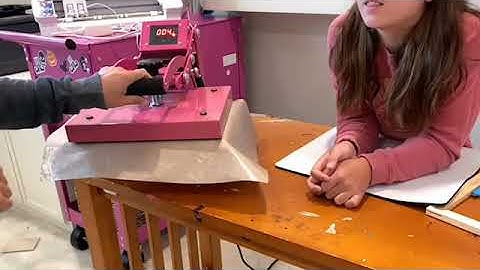 How to Make a Reverse Canvas with HTV in 5 Minutes