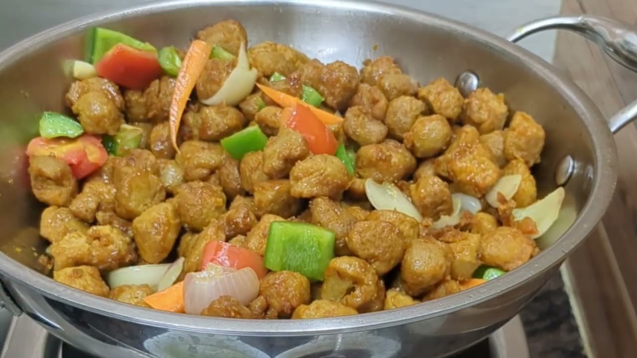 Crispy Soya || जब कुछ बढ़िया की demand हो घर में तो यह बनाएं|| Chilli soya || Punjabis by Nature