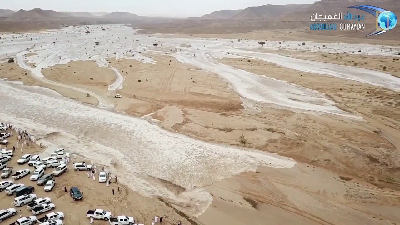 acelera para fugir de inundação na Arábia Saudita YouTube acelera para fugir de inundação na Arábia Saudita YouTube