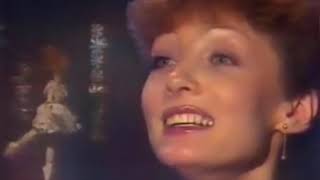 ШИРЕ КРУГ, Ольга Зарубина, песня КУКЛА, 27 декабря 1983 г. Olga Zarubina performs the song “PUPPET”