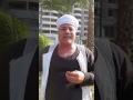 رجل صعيدى يغنى