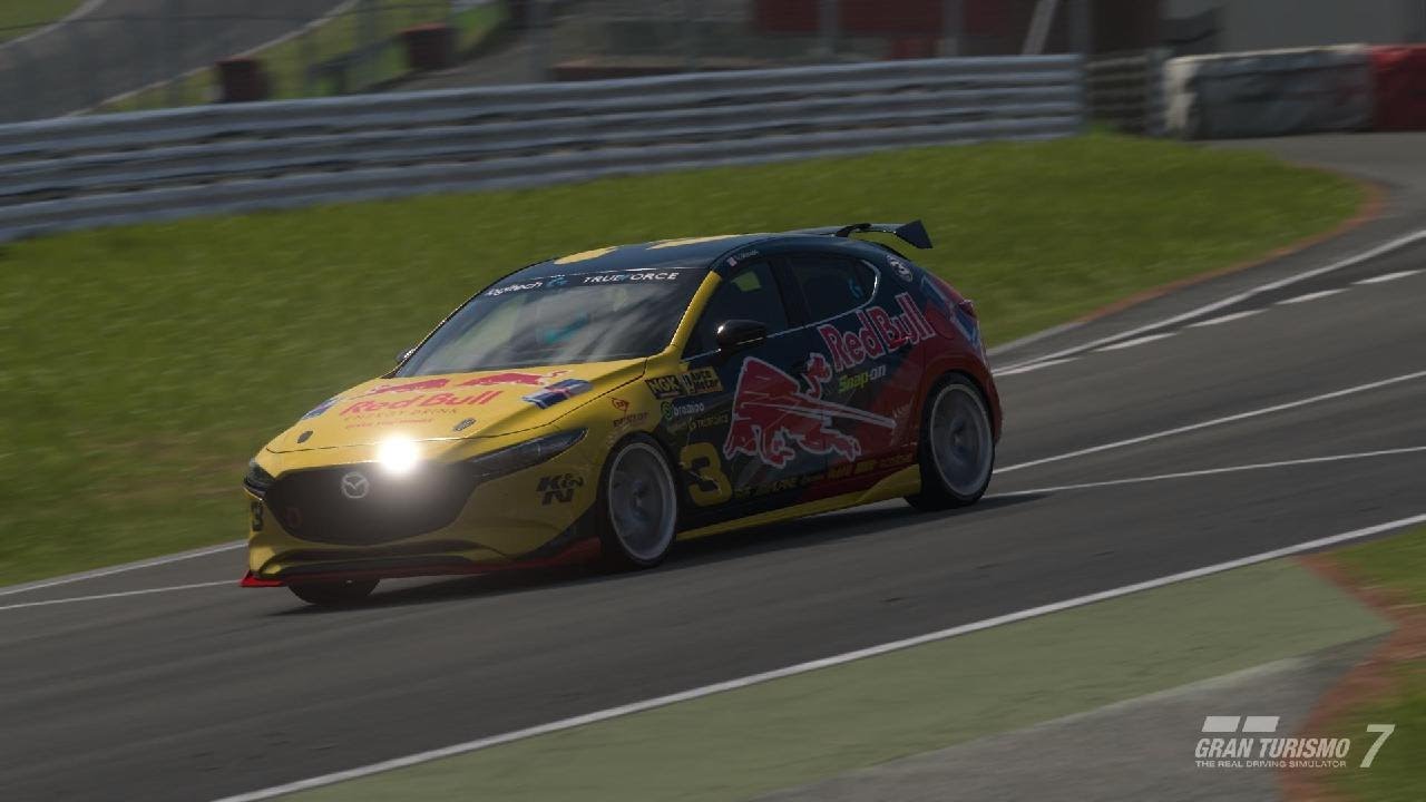 Gran Turismo 7 - Daily Race A - Brands Hatch - YouTube