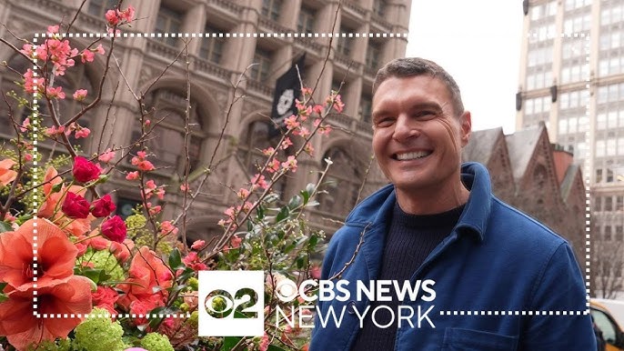 Manhattan Street Corner Gets Flower Flash Makeover