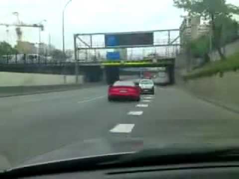 Dodge Viper choca en santiago de chile autopista central Crashing in a high way