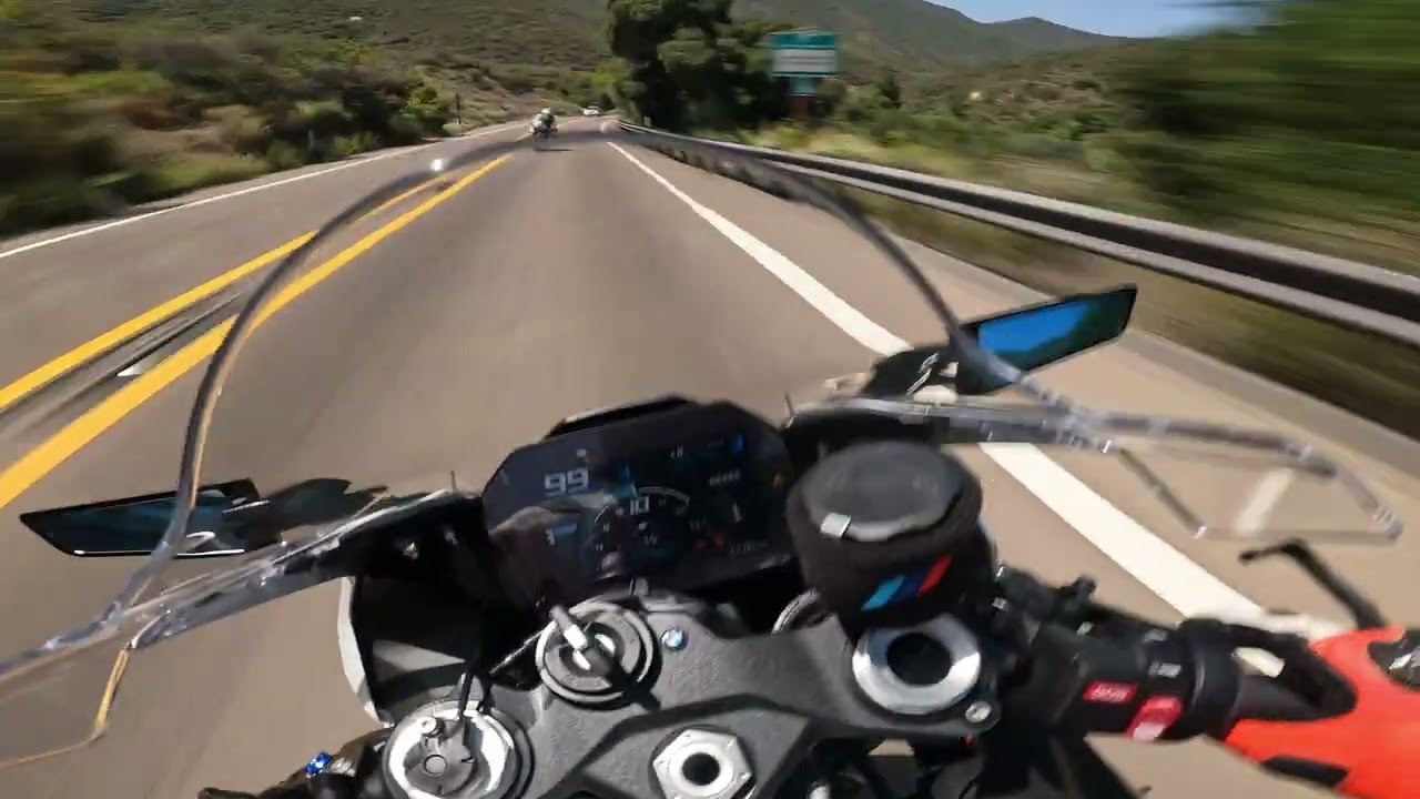 FAST TRUIMPH 675R VS S1000RR