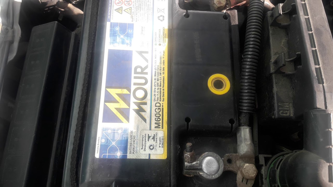 Bateria Moura descarregando saiba o que pode ser! YouTube