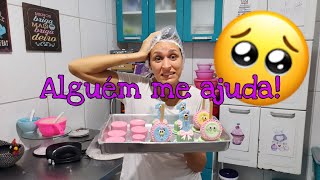 OLHA A BAGUNÇA DESSA COZINHA😱 MUITOS DOCES LINDOS SAINDO TEMA GALINHA PINTADINHA🥰