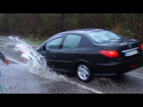 Video: Iznenađujuće Rupe U Megalitima - Alternativni Prikaz