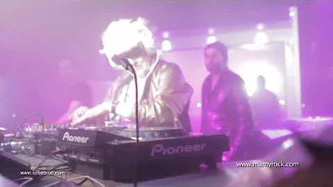 Ruth Flowers Mamy Rock DJ Set intro @ Queen Club P...