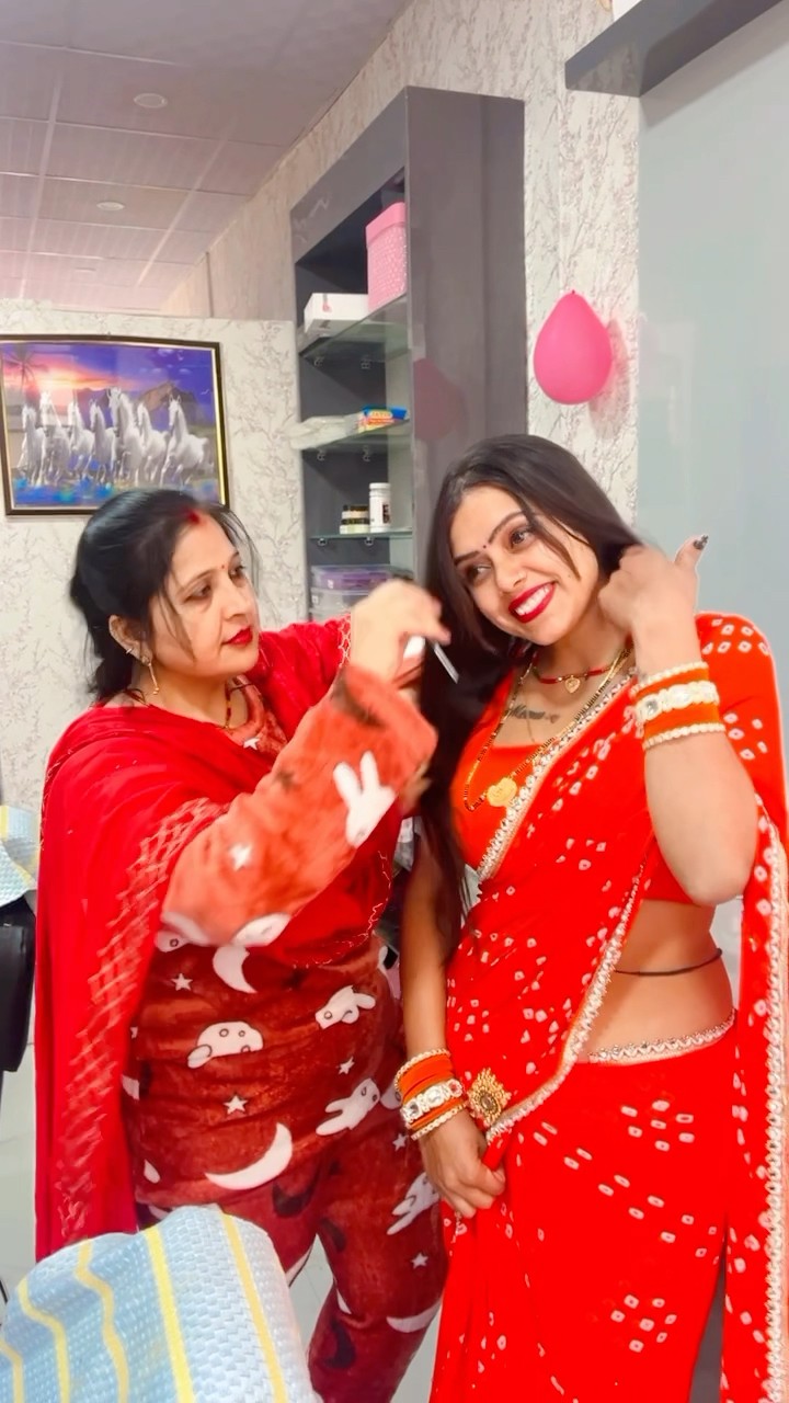 कितना हसीन चेहरा कितना प्यारा #shorts #meenu #trending #ytshorts