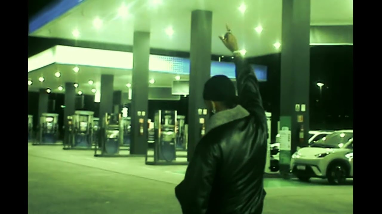 Watch CASTRØ - VVS feat.Liiink on YouTube Watch CASTRØ - VVS feat.Liiink on YouTube