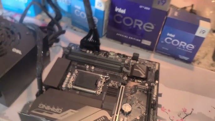  Intel Core i5-13600K + GIGABYTE B760M DS3H AX Motherboard :  Electronics
