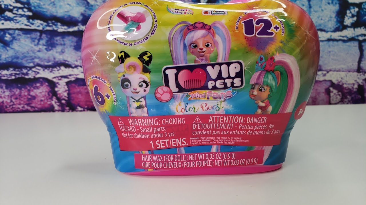 Veni Vidi Dolli: REVIEW: VIP Pets Mini Fans