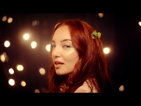 Смотреть «Mara Trefas - Fii tu (Official Video)» на YouTube Смотреть «Mara Trefas - Fii tu (Official Video)» на YouTube